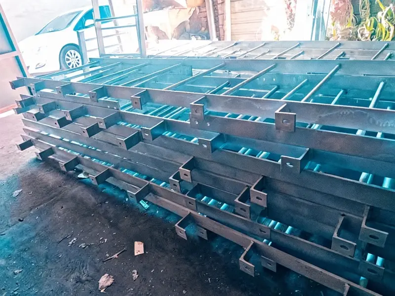About Dengtai - cat ladder factory interior with welding stations